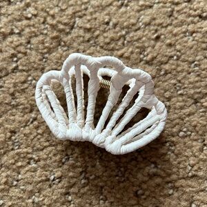 New J. Crew claw clip 🐚